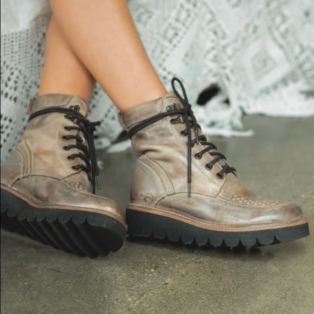 BED STU Boots ELISHA ICICLE Silver Gray Leather Moto Combat Size 8 - Picture 6 of 9